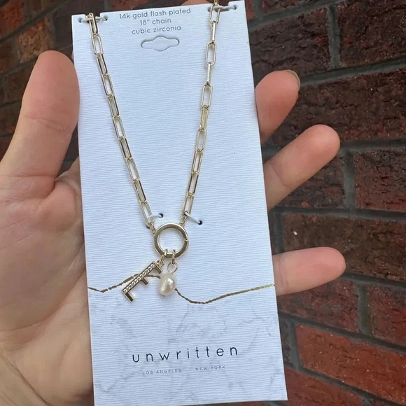 Initial Gold "E" Pearl Charm Link Necklace - Picture 5 of 8